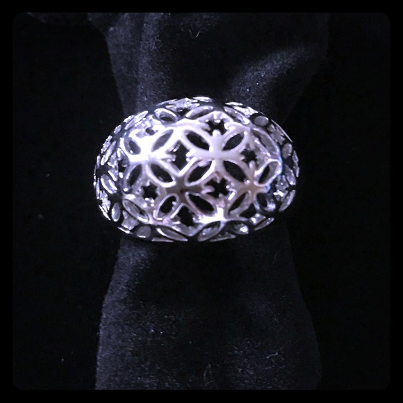 Silver Bubble Cutout Cocktail Ring - Picture 3 of 4